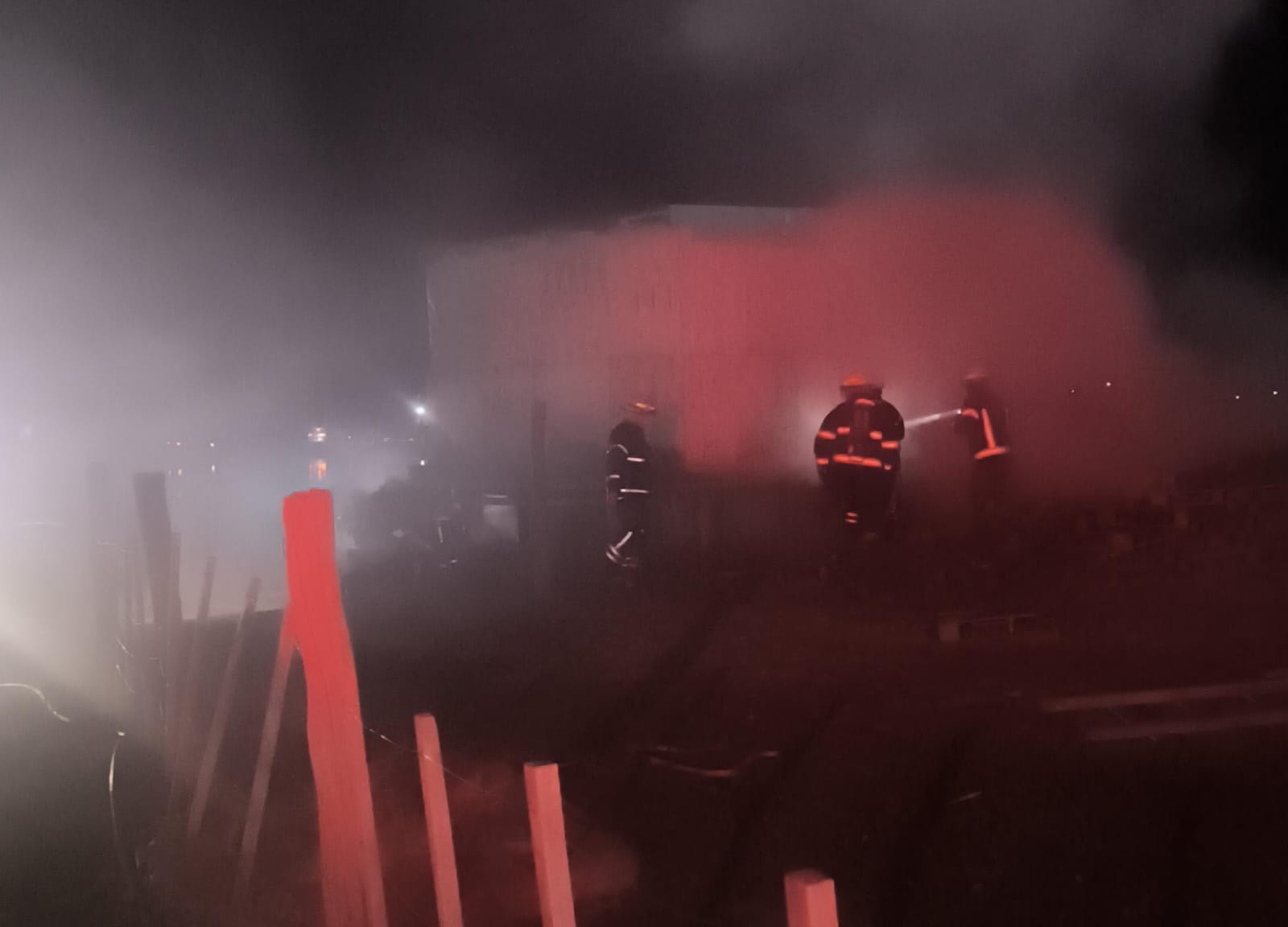 Un incendio consumió una casilla en la zona de Chacra Pantoja