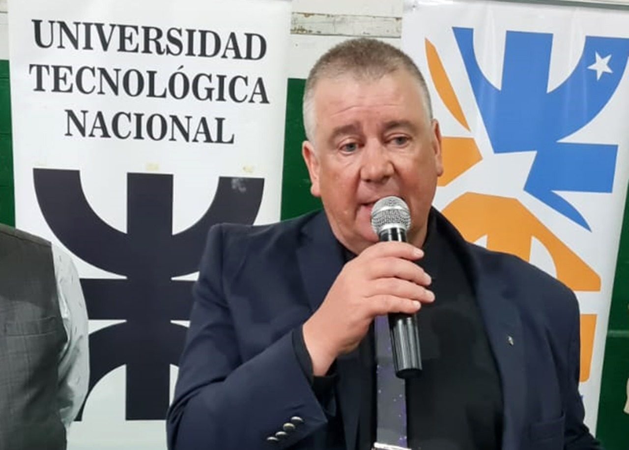Schneider: “La defensa de la universidad pública es la defensa del futuro del país”