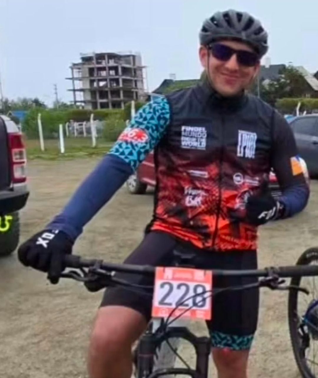 Un trágico siniestro vial ocurrido durante la tarde de este jueves sobre la Ruta Nacional N.º 3 se cobró la vida de un ciclista de 35 años.