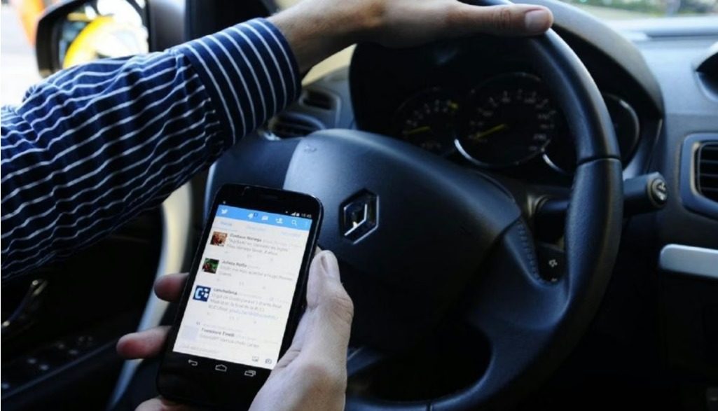 🚗 SEGURIDAD VIAL: CELULAR Y VELOCIDAD, ENTRE LOS PRINCIPALES FACTORES DE RIESGO